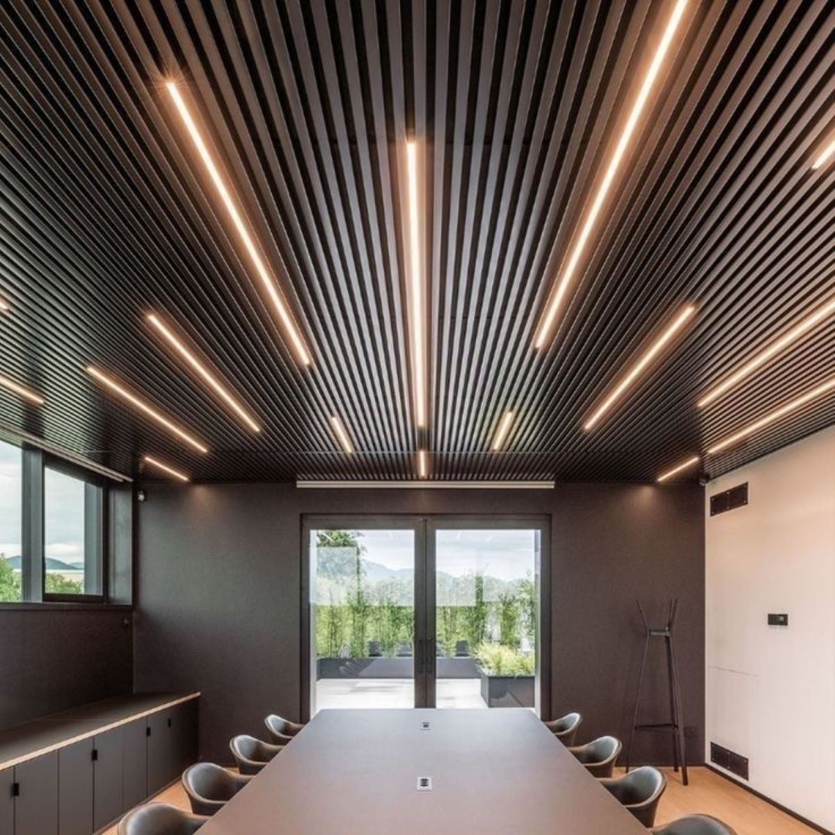 Tavane și profile decorative